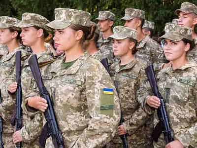 Приехали... Беременные и/или женщины с малолетними детьми также берутся на воинский учет - пресс-служба Минобороны.