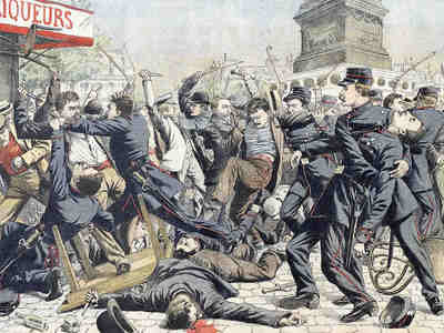 Полиция воюет с апашами.