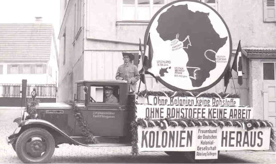 Хотя среди немцев первое время  царила некая эйфория оттого,  что Германия наконец то стала колониальной  империей, сами они не спешили переселяться  в новые земли.