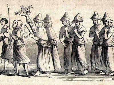 Флагелланты «чумного» века представляли собой странные и страшные процессии: они шли парами, в остроконечных капюшонах с прорезями для глаз и нашитыми крестами, выстроившись в длинную колонну, куда входило до трёхсот и более человек.