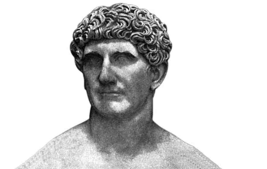 Считалось, что Марк Антоний, как давний союзник и друг Цезаря, унаследует значительную часть его богатства.