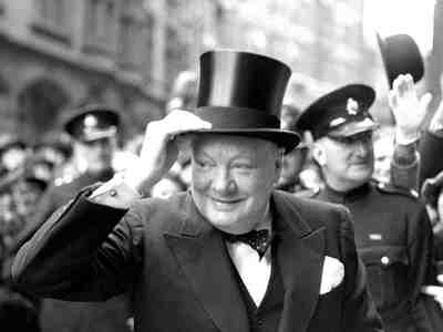 Давно пора признать, что ни у одного зарубежного политика XX века в России нет такого культа, как у Черчилля.