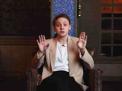 Спокойно! Нужно просто время, чтобы все привыкли, тогда и слова резать слух не будут!