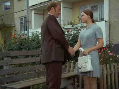 Главная претензия, которую можно услышать в адрес фильма Данелии — многие не понимают, за что Катя любит Афоню.