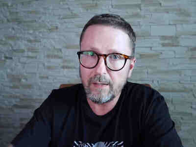 А. Шарий решил пройтись по так называемое оппозиции.