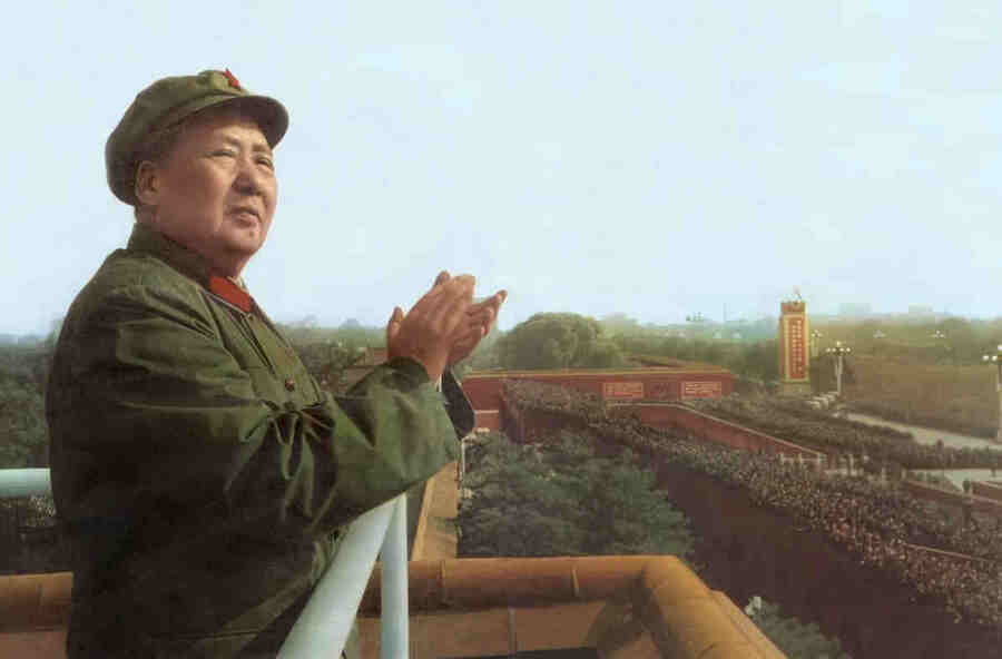 За 1958 год было уничтожено около 2 миллиардов воробьев, то есть китайцы перебили почти всех птиц. В 1959 по утверждению СМИ урожай выдался лучше, чем в предыдущий год. Китай во главе с Мао Цзэдуном ликовал и праздновал победу. Ещё чуть-чуть, и в молодой Коммунистической стране все, наконец, будут сыты.