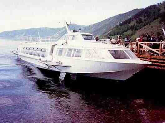 Речной причал в Листвянке