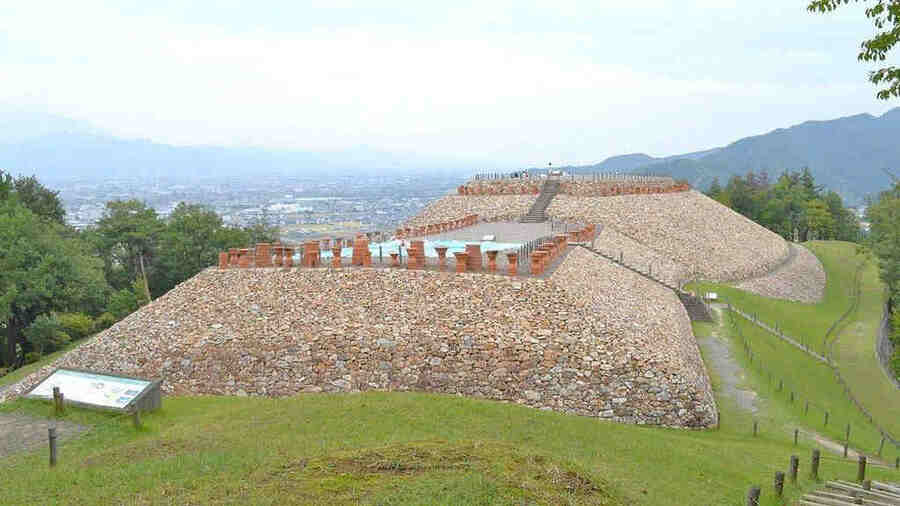 Кофун - гробницы в Японии